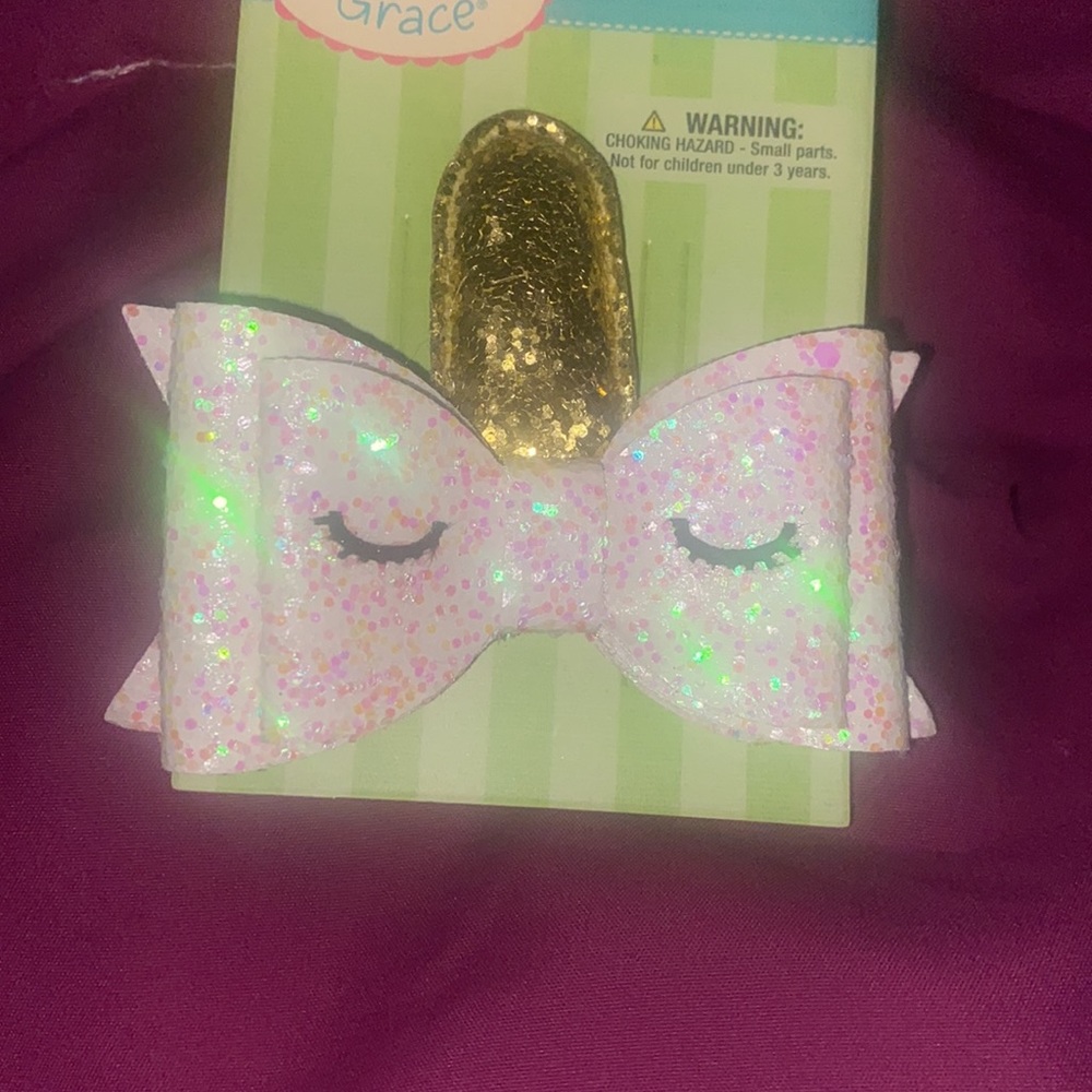 Adorable unicorn hair clip!